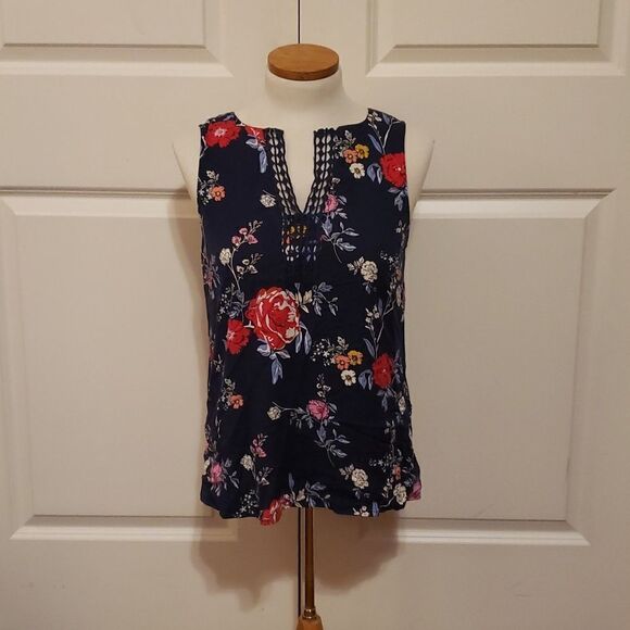 Stitch Fix | Market & Spruce Navy Floral‎ Embordered Tank Top Size Small NEW - Picture 1 of 5